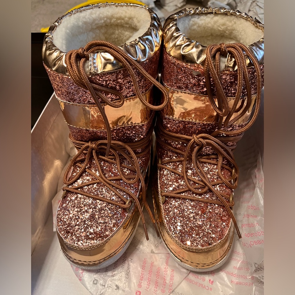 Moon Boots
